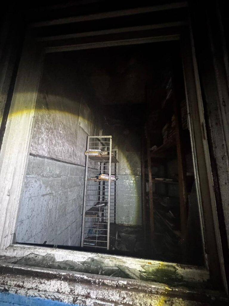 Поджог? В амурском поселке сгорела библиотека