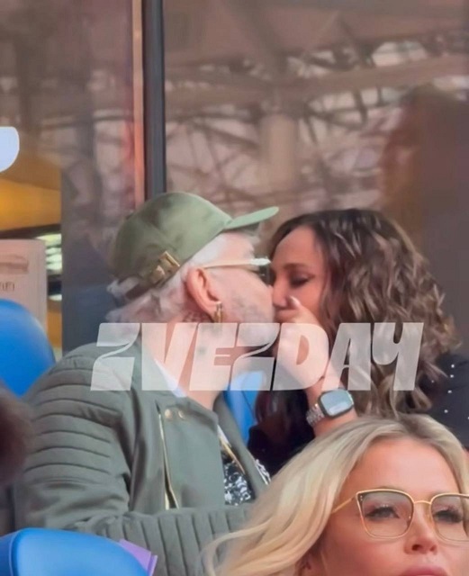 Ольга Бузова и Филипп Киркоров поцеловались на концерте Билана