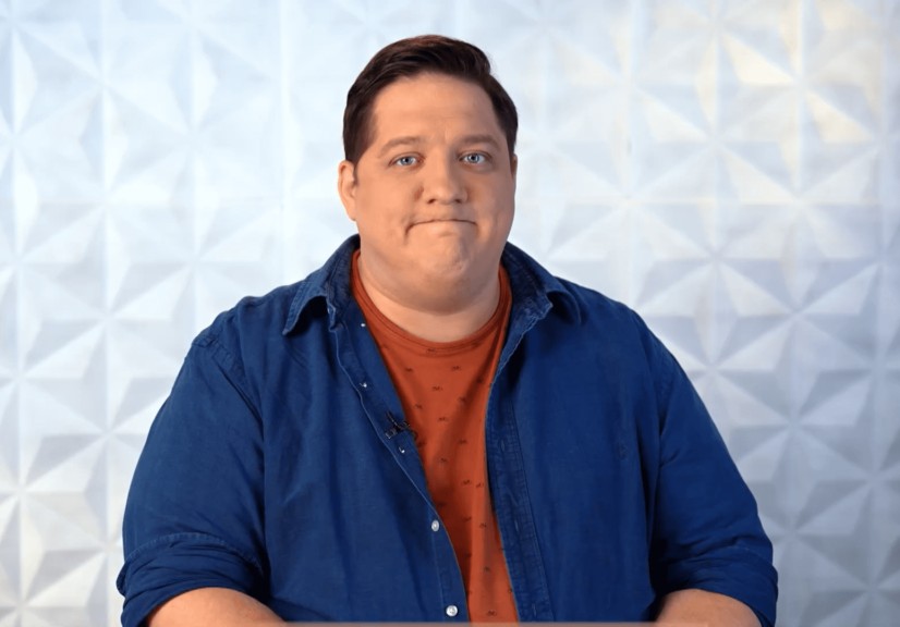 Роман Попов