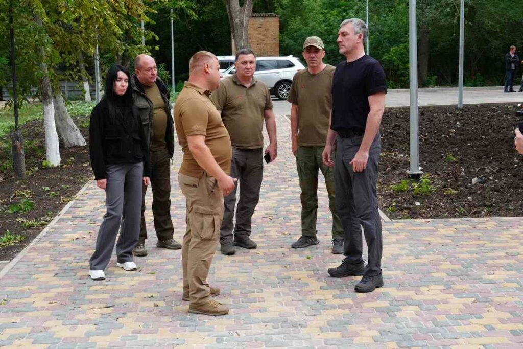 Работы еще много: Василий Орлов побывал в подшефном регионе