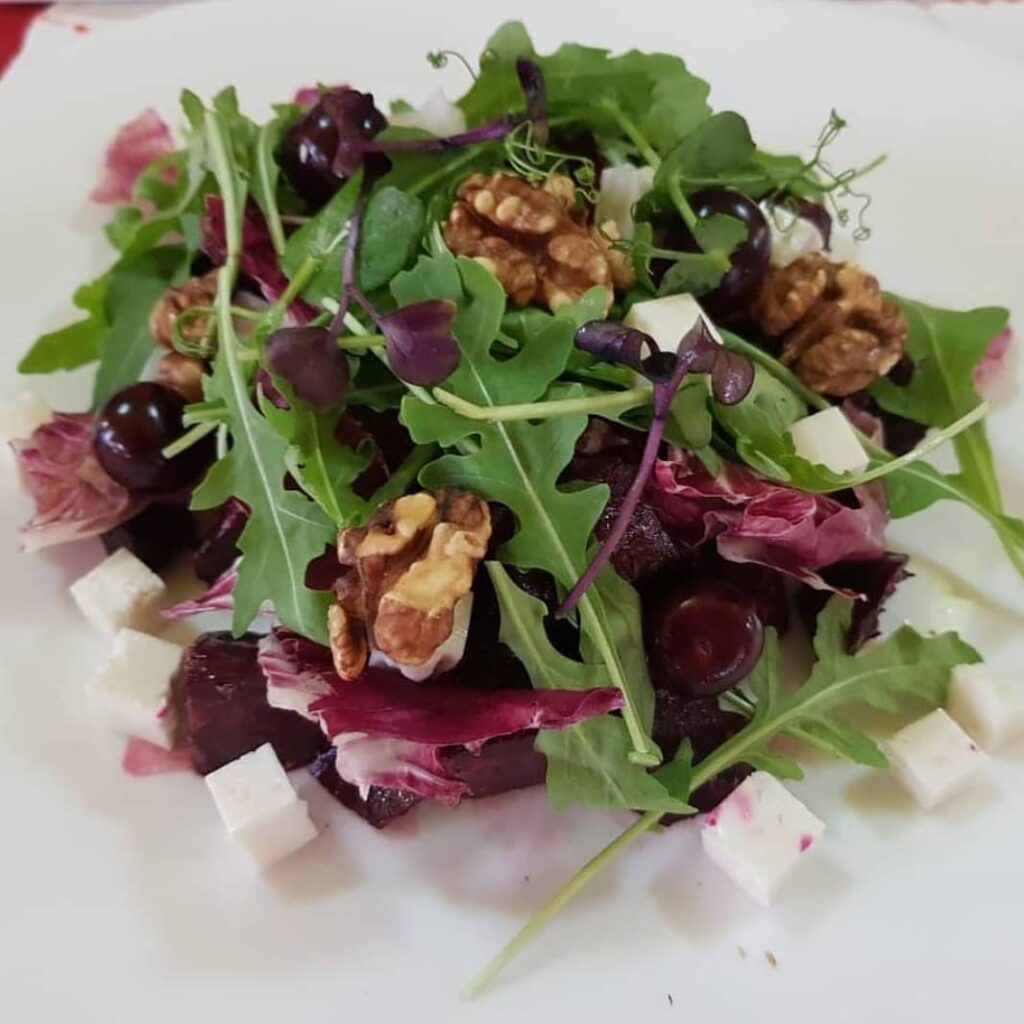 пирог с черешней, салат с черешней, варенье с черешней, варенье из черешни, с черешней, черешня, рецепты из черешни