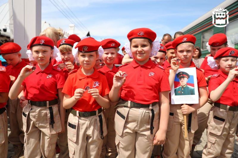 В Благовещенске встретили уникальный поезд