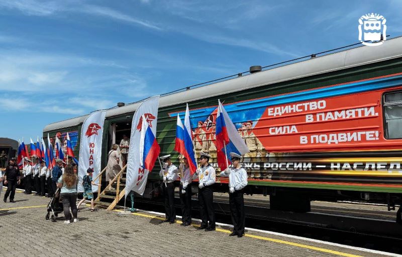 В Благовещенске встретили уникальный поезд