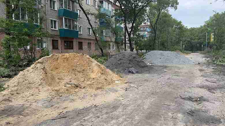 
В Белогорске продолжают обустраивать новое место отдыха
