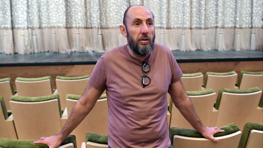 У директора МХАТа Владимира Кехмана прошли обыски