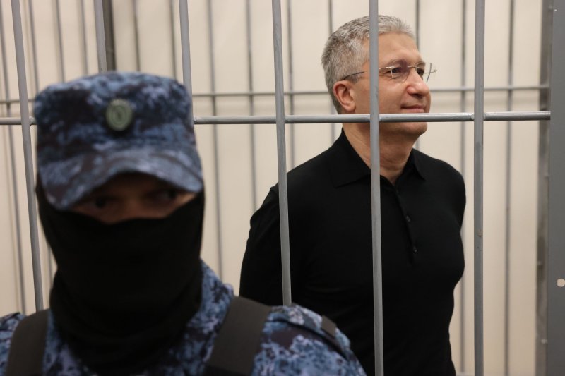 Бывшего замминистра обороны Тимура Иванова приговорили к 13 годам колонии