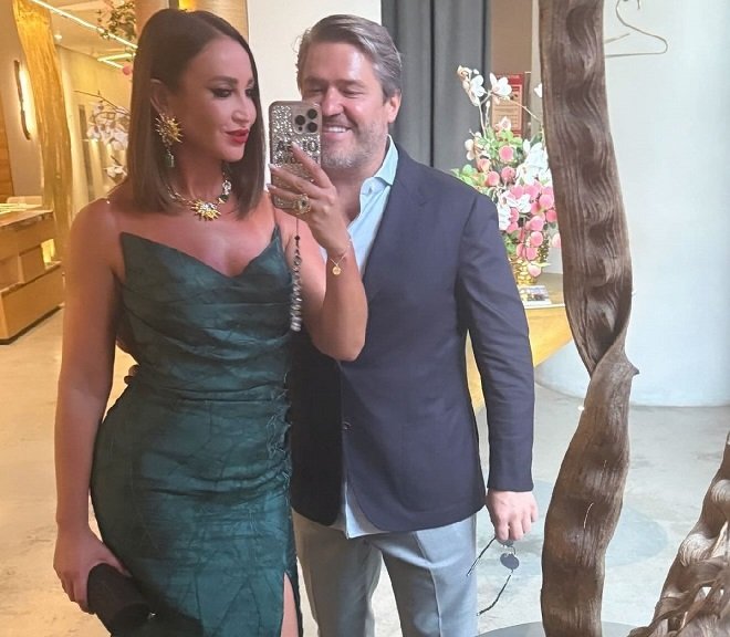 Ольга Бузова пришла на свадьбу Дины Авериной с новым спутником