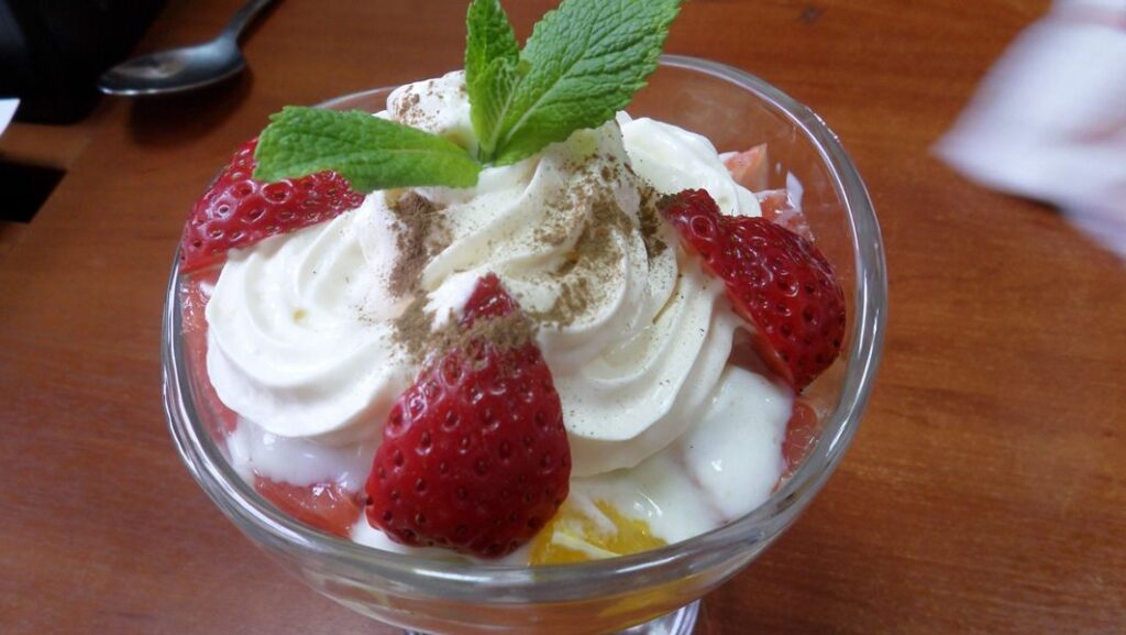 летний салат, рецепт летнего салата, сезонные фрукты, салат для похудения, рецепт вкусного салата, летние рецепты