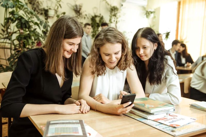 В Приамурье работодатели стали реже звать подростков на работу