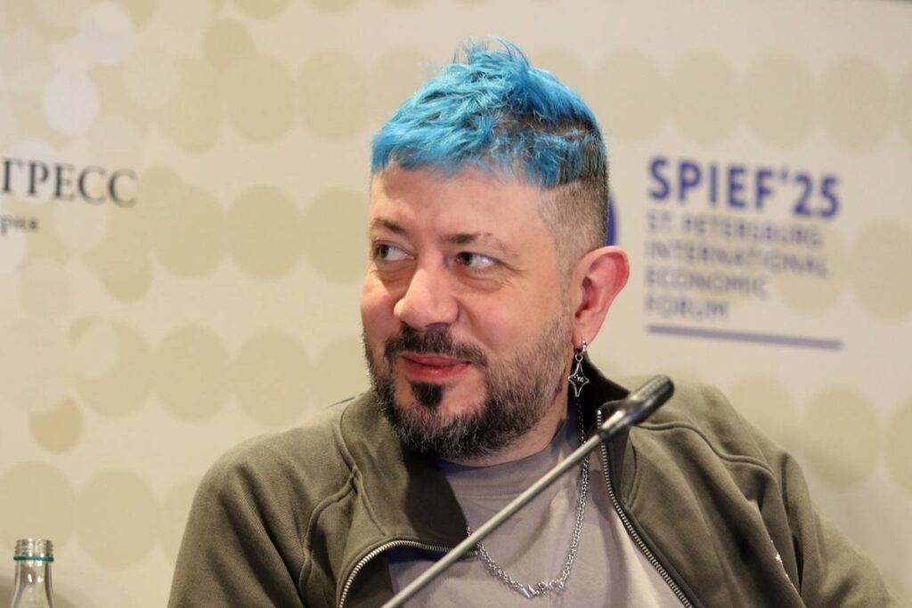 Артемий Лебедев