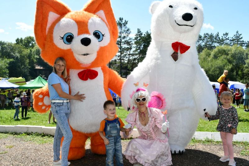 Амурчан пригласили в Грязнушку, чтобы полюбоваться величественным цветком