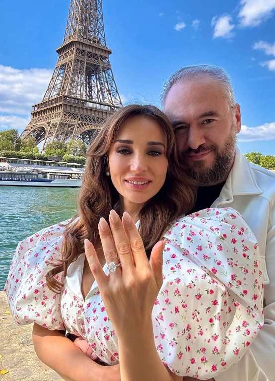 Избранник Анфисы Чеховой сделал ей предложение в Париже