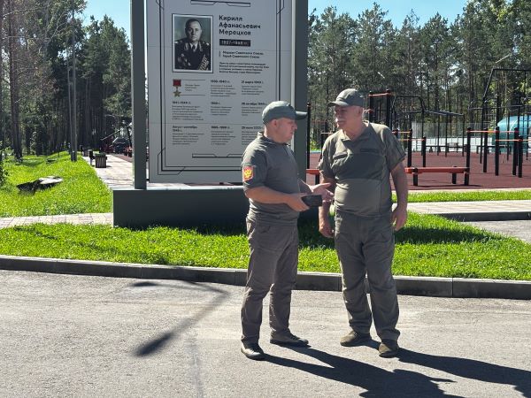 Участник СВО передал амурским патриотам металлодетектор