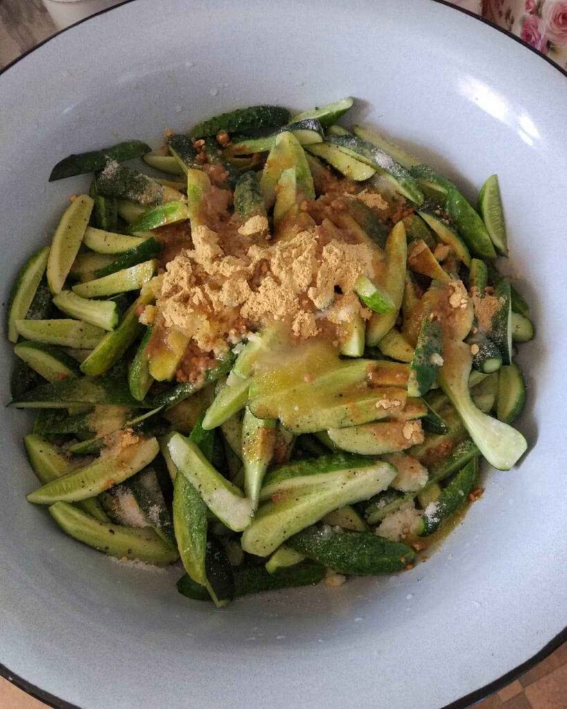 рецепт огурцов, огурцы на зиму, рецепт хрустящих огурцов, огурцы в банке, рецепт маринованных огурцов