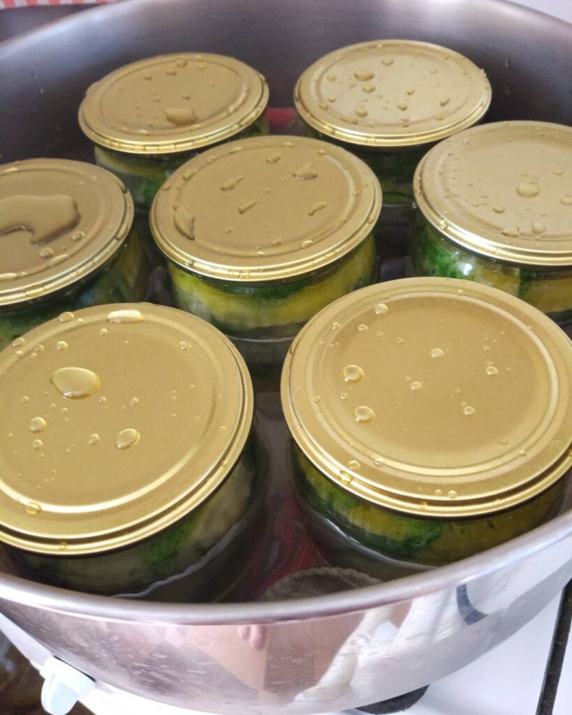 рецепт огурцов, огурцы на зиму, рецепт хрустящих огурцов, огурцы в банке, рецепт маринованных огурцов