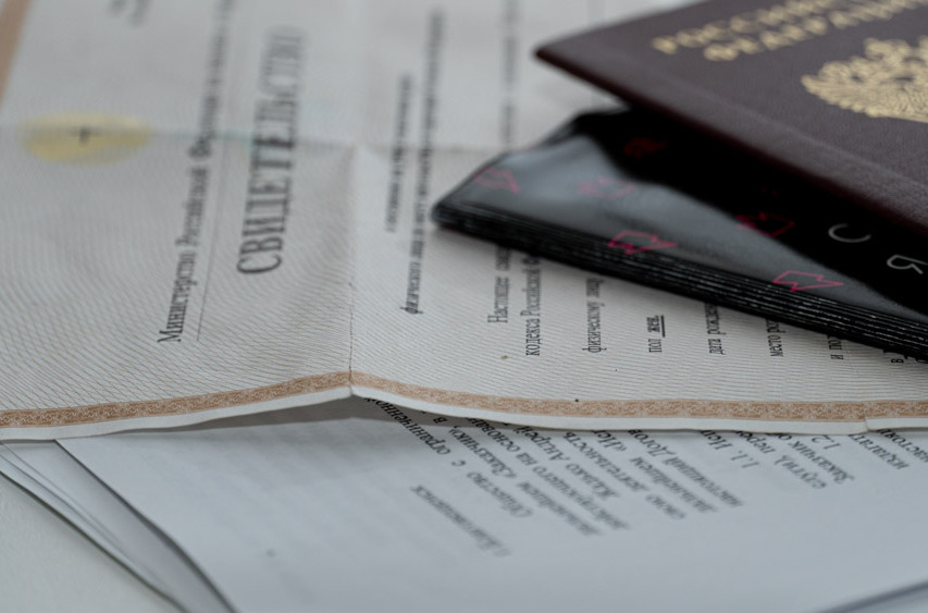 Житель Санкт-Петербурга два месяца пытается доказать, что он жив