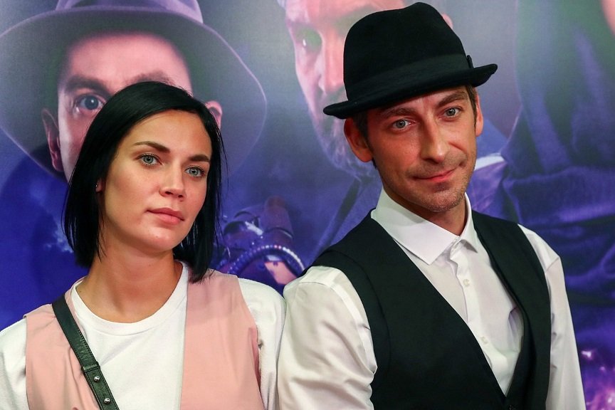 Актёр Артём Ткаченко объяснил, почему спит с женой в разных комнатах 