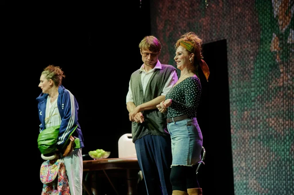 Зачем амурчанам чернуха, или почему Мурлин Мурло не хватило жизни