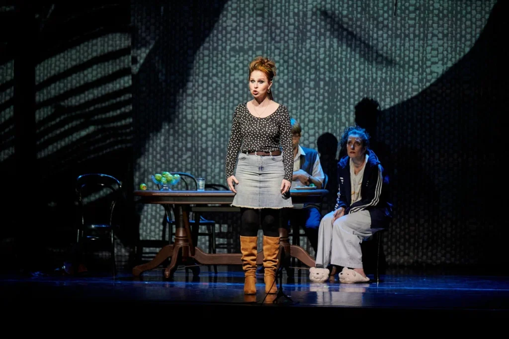 Зачем амурчанам чернуха, или почему Мурлин Мурло не хватило жизни