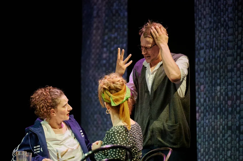 Зачем амурчанам чернуха, или почему Мурлин Мурло не хватило жизни