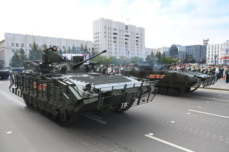 В Хабаровске состоялся парад, на который съехались представители восьми стран