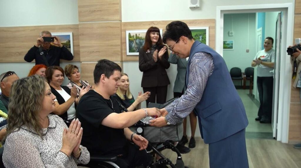 Ветеран СВО из Приамурья получил специальный автомобиль