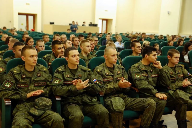 Ветеран СВО из Приамурья похвалил местных школьников за правильные вопросы