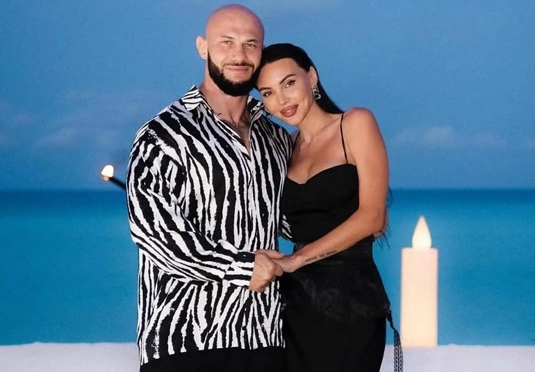 Оксана Самойлова назвала причину развода с Джиганом