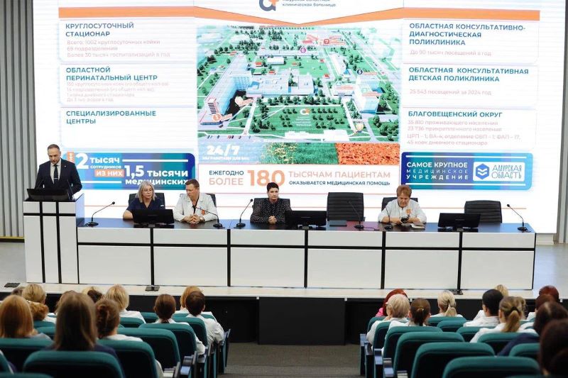 Евгений Тарасюк покидает пост главного врача АОКБ