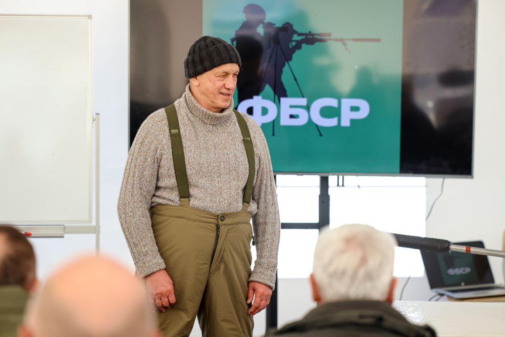 Василий Орлов принял участие в турнире по стрельбе