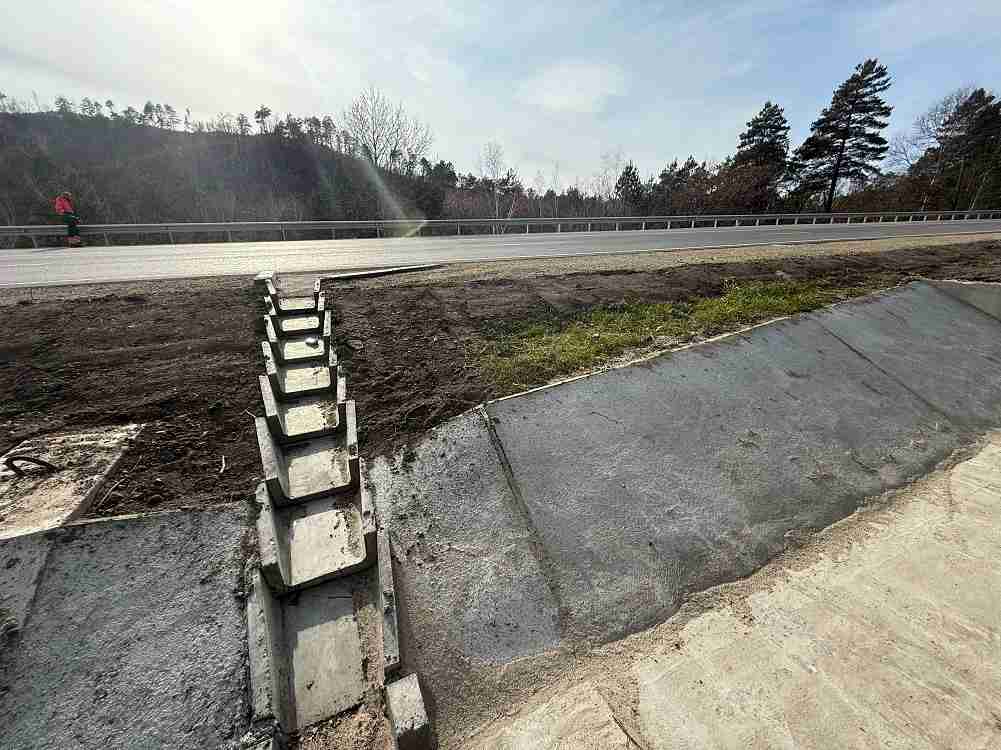 Дорожники обновили участок амурской трассы