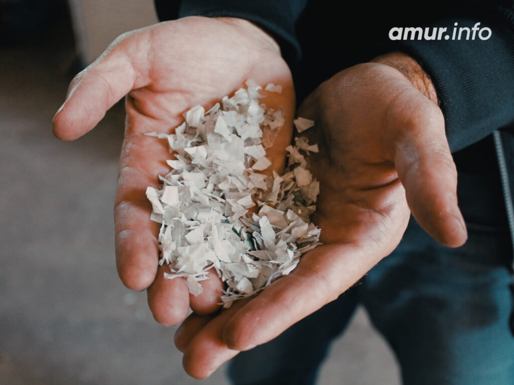 Из оранжевых контейнеров – на завод: как в Благовещенске сортируют и перерабатывают мусор