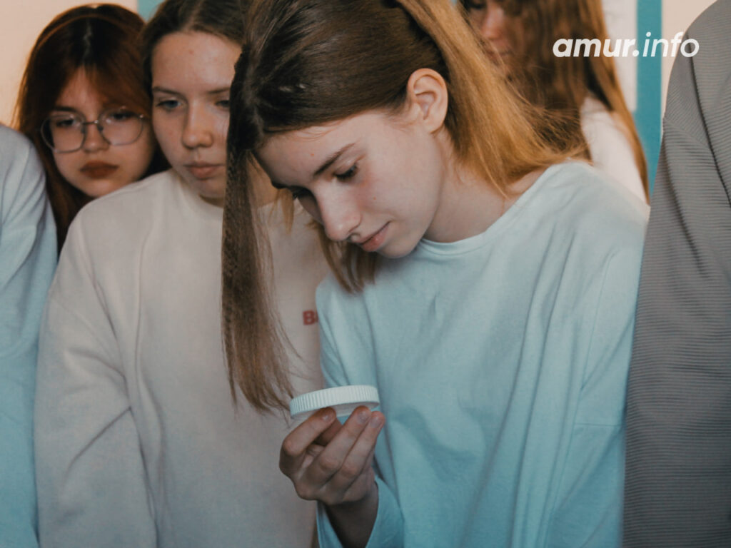 Из оранжевых контейнеров – на завод: как в Благовещенске сортируют и перерабатывают мусор