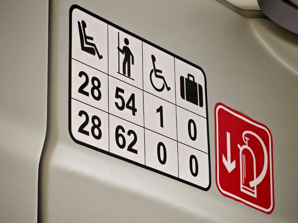 Жителей Свободного начнут перевозить автобусы с зарядками для телефонов