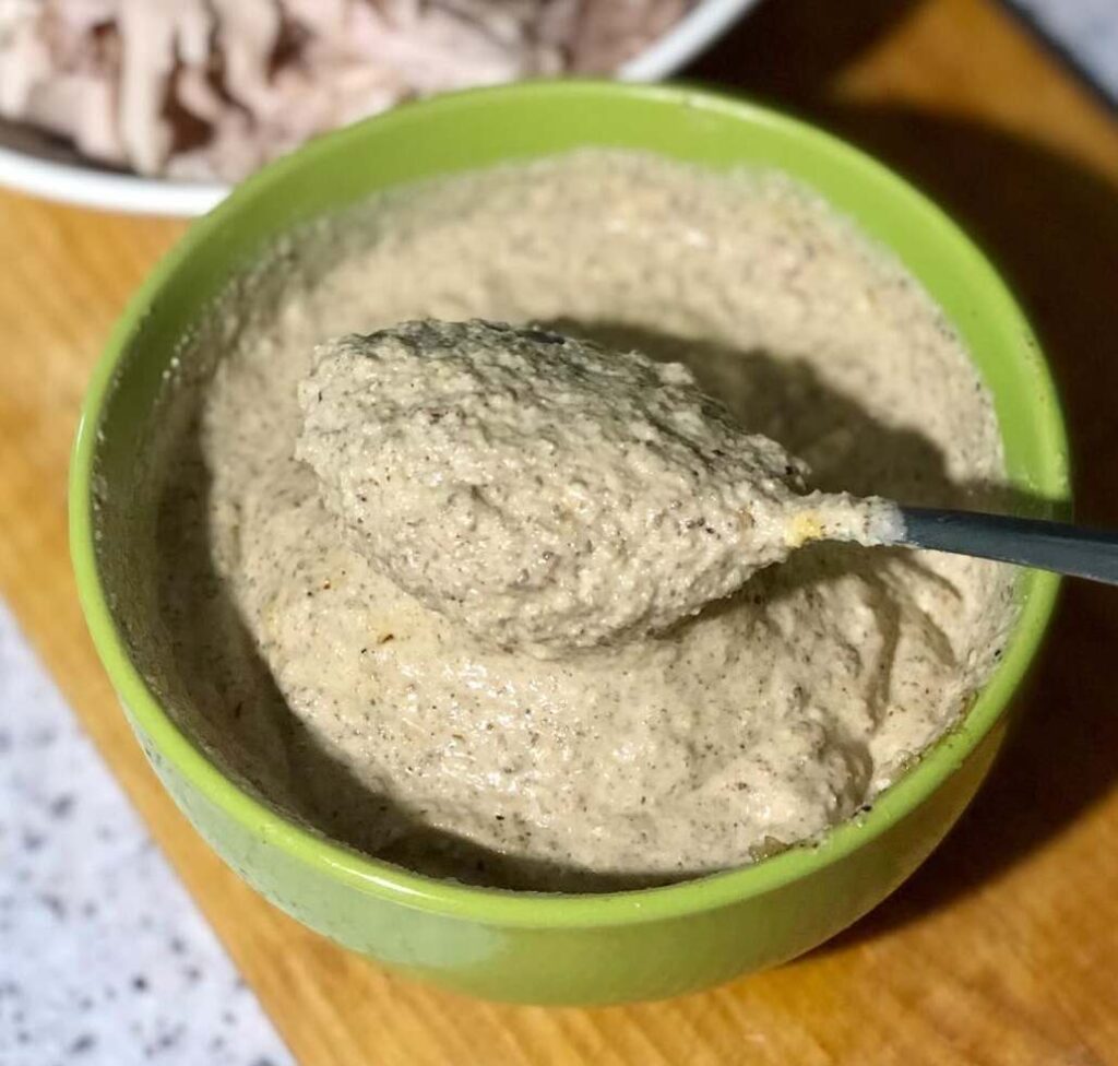 рецепты с орехами, салат с орехами, рецепт сациви, курица с орехами, домашняя нутелла