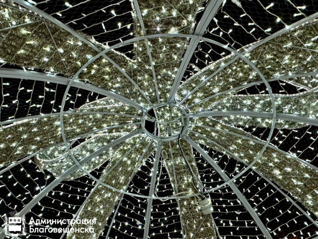 Русская сказка: как в Благовещенске создают новогоднюю атмосферу