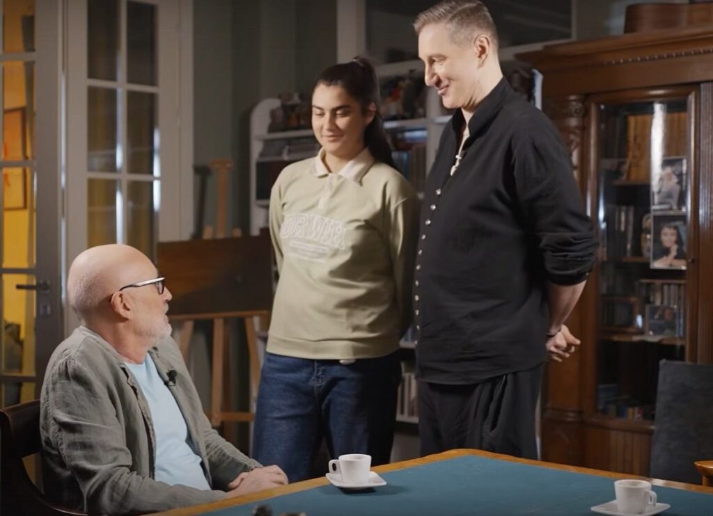 Александр Гордон женился на 23-летней избраннице