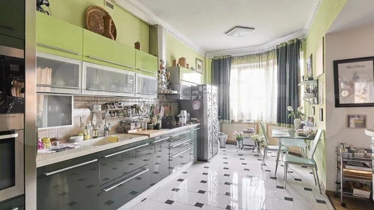 квартира Ларисы Долиной