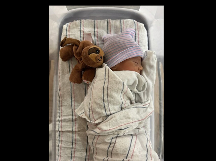 Анна Курникова родила четвёртого ребёнка от Энрике Иглесиаса