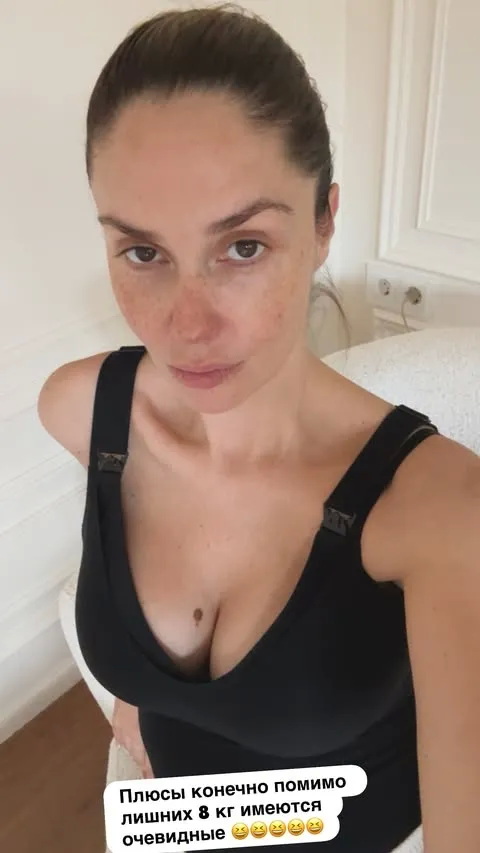 Агата Муцениеце показала, как выглядит после третьих родов