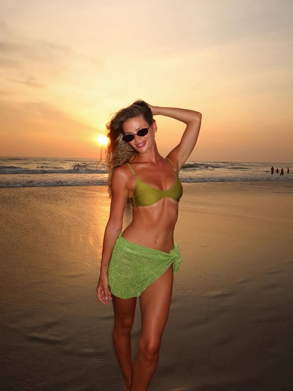 Бывшая жена Никиты Преснякова показала фото в купальнике на Бали