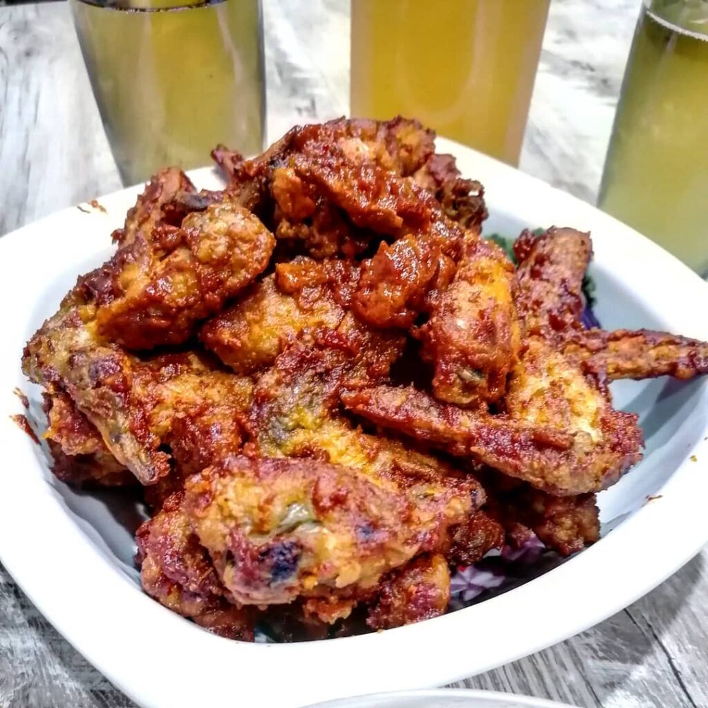 острые крылышки, крылышки баффало, курица карри, карри, острое блюдо, острый рецепт