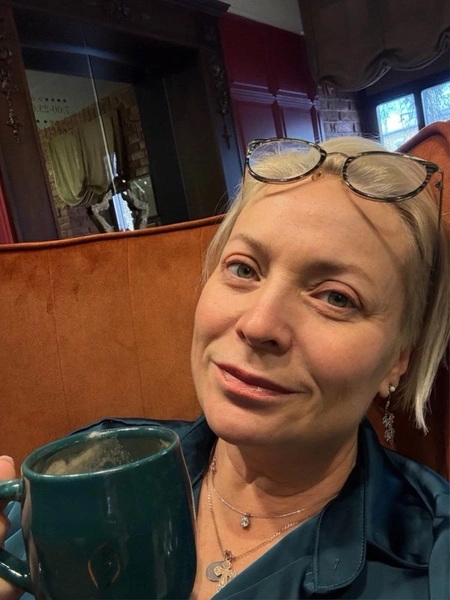 Похудевшая Светлана Пермякова показала себя без макияжа