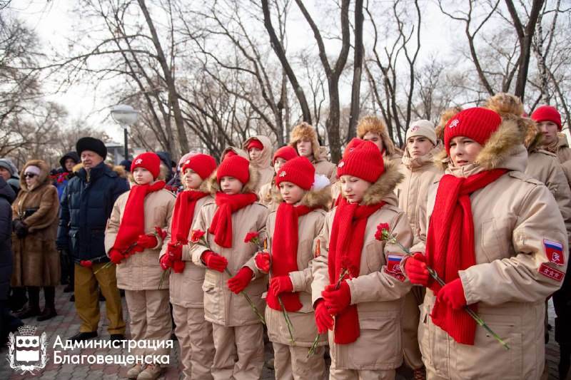 возложение