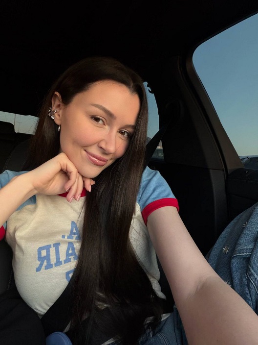 Анна Заворотнюк