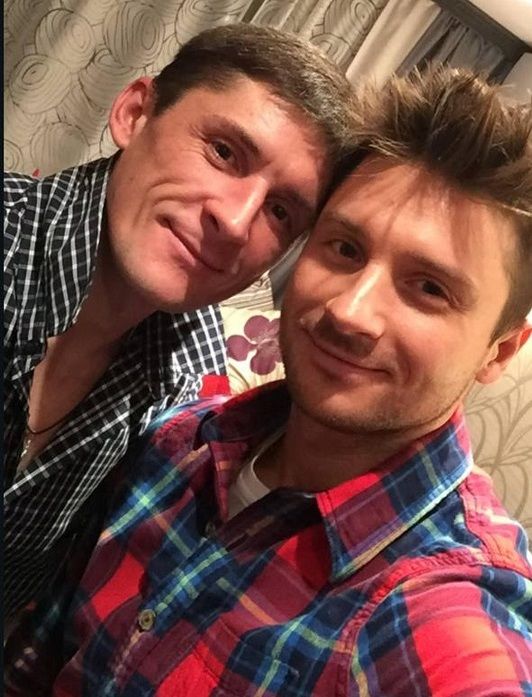 Сергей Лазарев почтил память старшего брата в годовщину его смерти