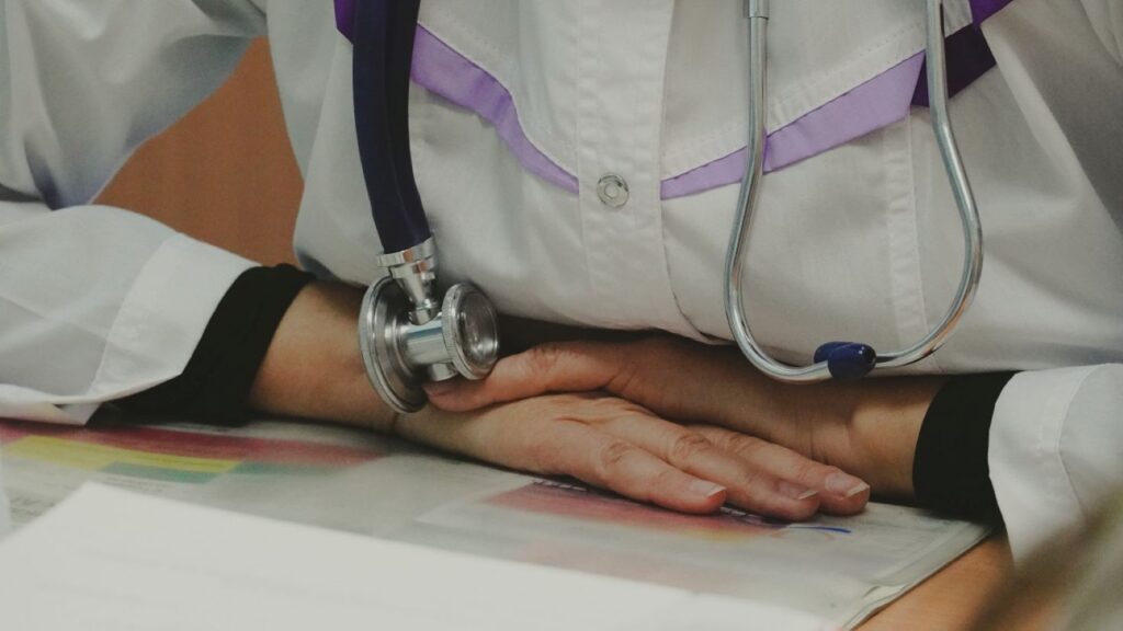 &laquo;Гарантий не дают&raquo;: амурчанка пытается добиться лекарства для сына-инвалида