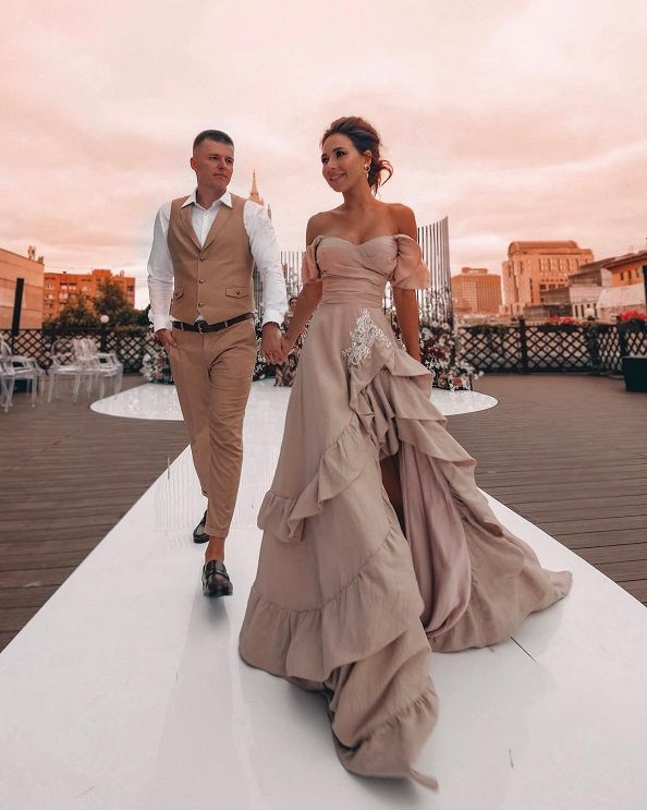 Валерия и Артём Чекалины