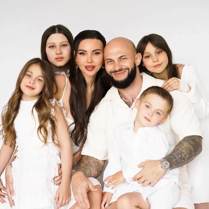 Джиган и Оксана Самойлова официально развелись и поделили имущество