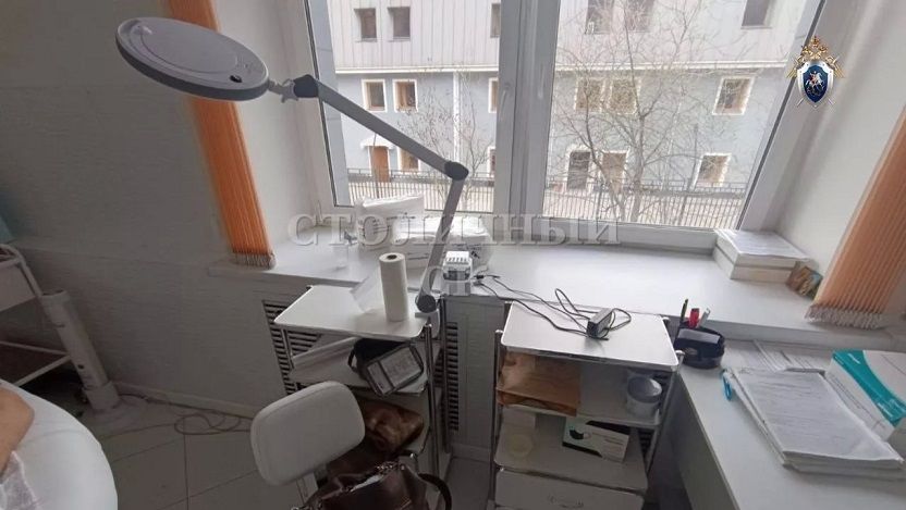 Женщина умерла во время процедуры в косметологической клинике в Москве